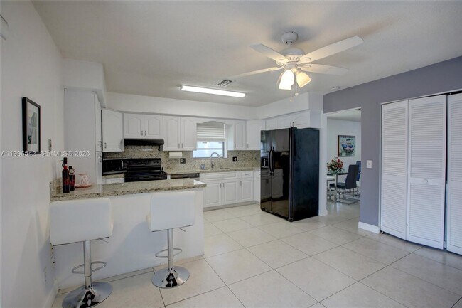 Photo - 418 SE 4th St