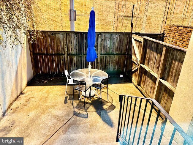 Photo - 1314 Pine St