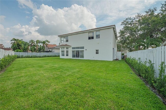 Photo - 5371 SW 32nd Ter