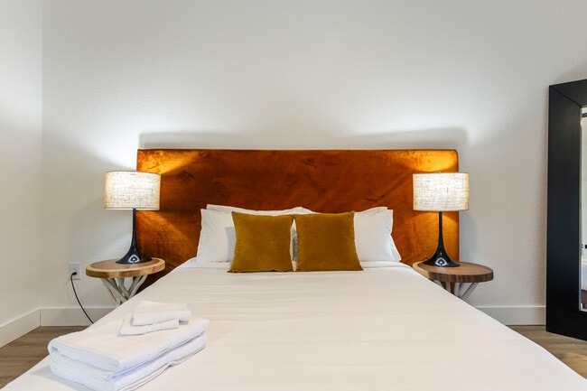 Photo - 15608 N 71st St Unit ID1035271P