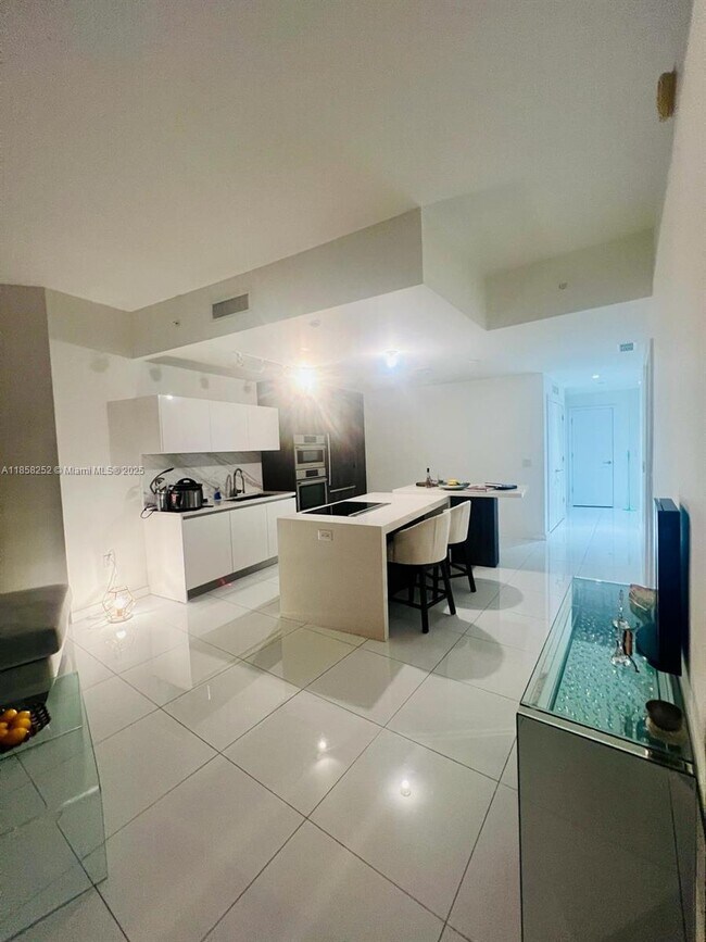 Photo - 851 NE 1st Ave Unit 1204