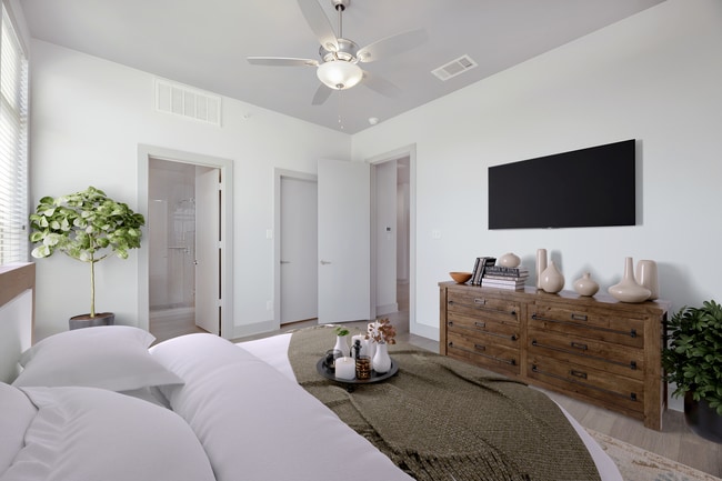 Photo - The Sasha at Jennings