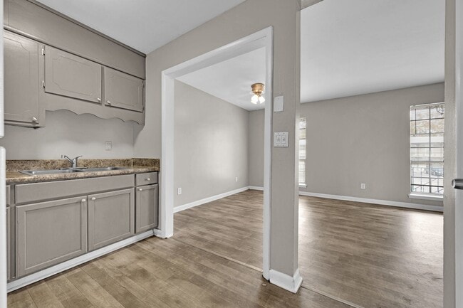 Photo - 3225 Avenue S
