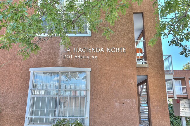 Photo - Hacienda Norte Apartments
