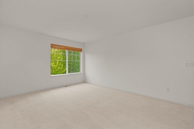 Photo - Stunning 3 bed, 2.5 bath home in desirable Bothell neighborhood