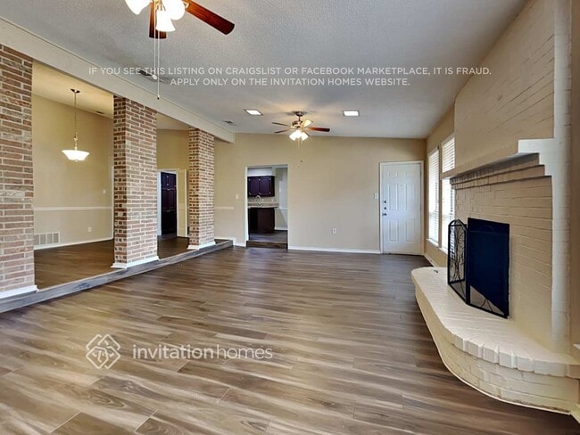 Photo - 934 Echobrook Pl