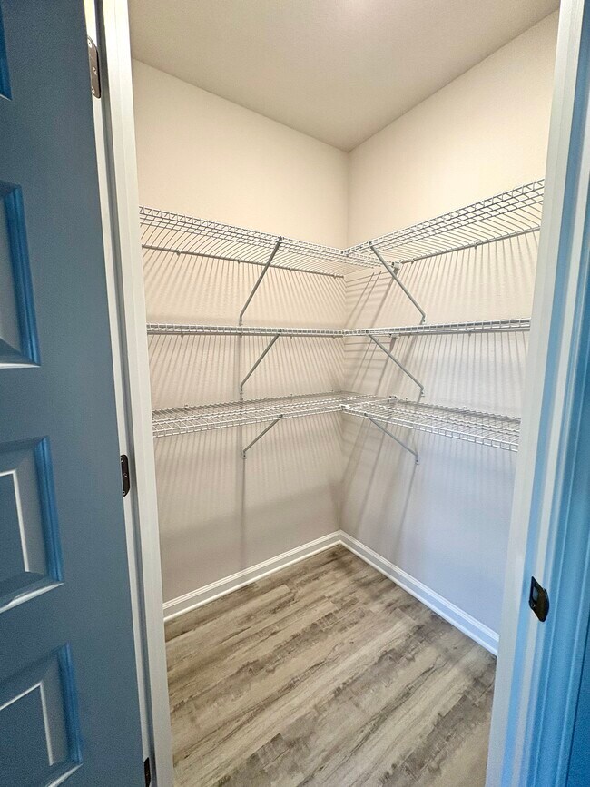 Photo - 293 Cades Ct