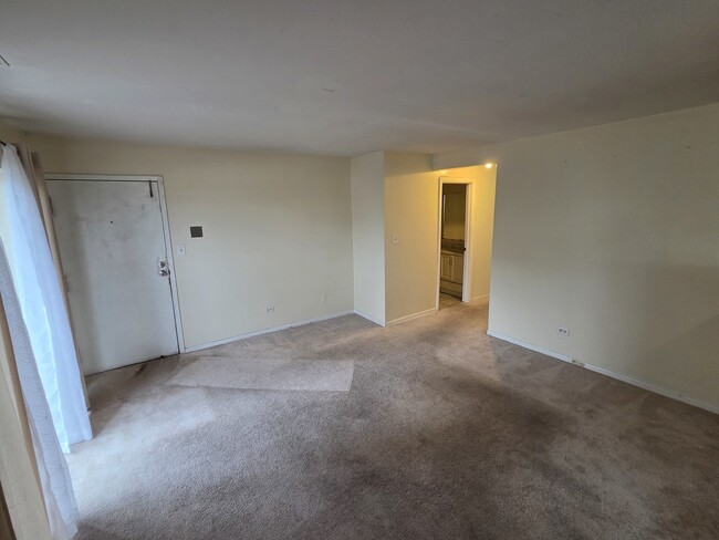 1761 Algonquin Rd