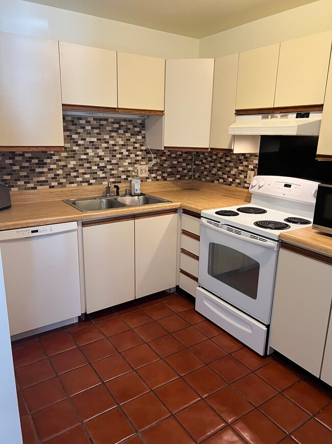 Photo - 13113 River Ter