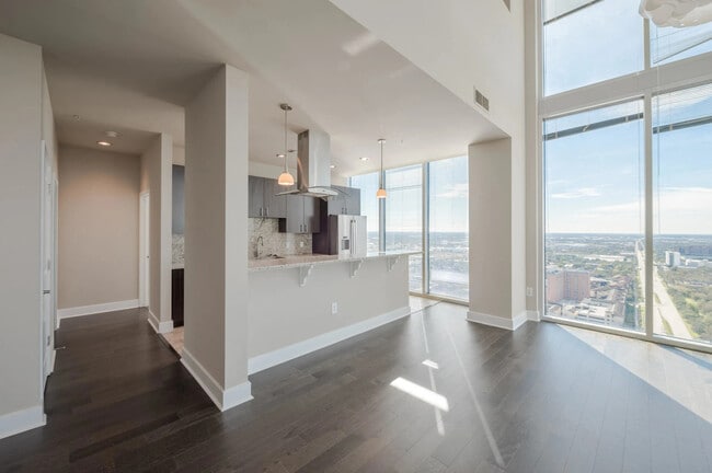 Photo - Luxury Meets Location – Prime 1 Bed Near H... Unit AHP3