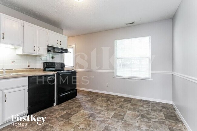 Photo - 5639 Dry Den Dr