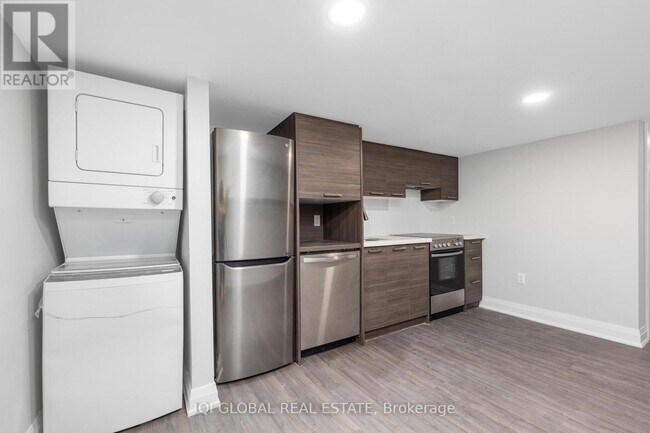 Photo - 142 Grace St
