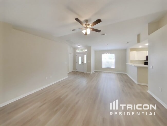 Photo - 6534 Covewood Dr