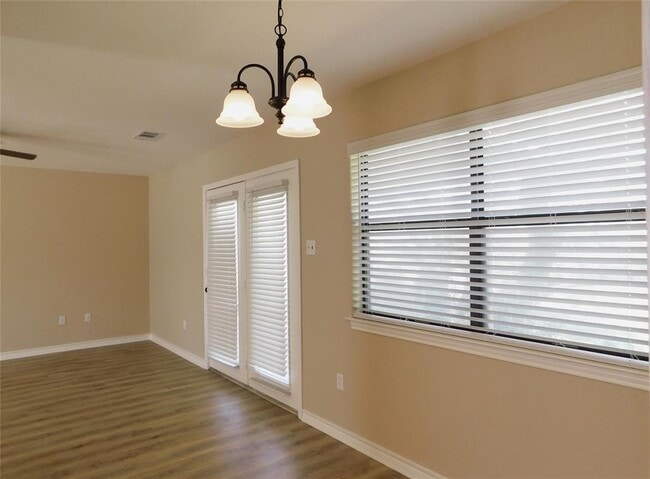 Photo - 500 Wanta Hide A Way Dr