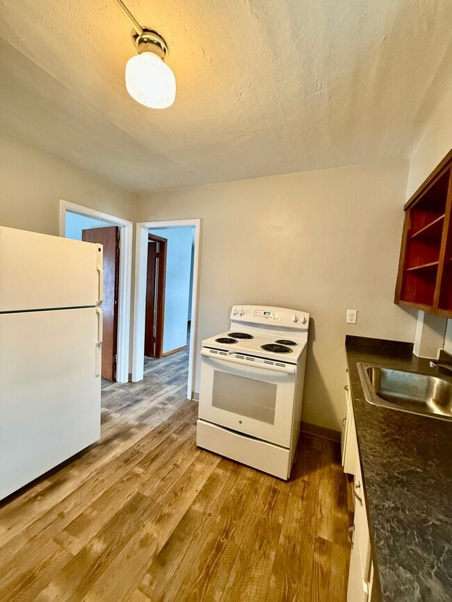 Photo - 239 2nd Ave SE Unit 239 2nd Ave SE #2