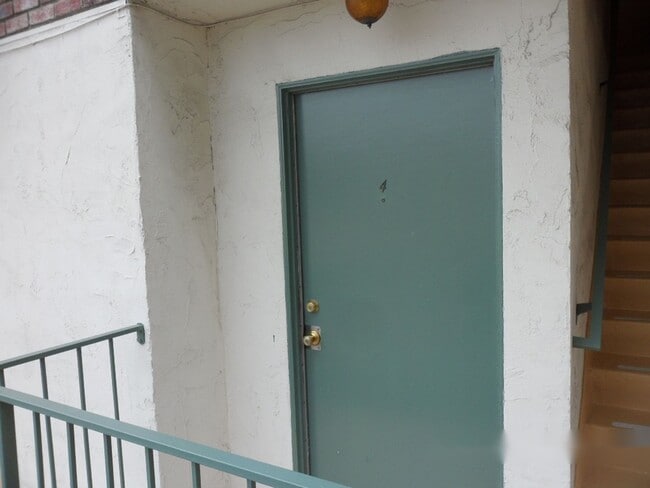 Photo - 3432-3434 S Centinela Ave Unidad 34 04