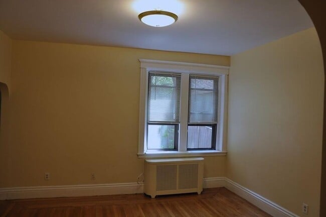 Photo - 25 Stearns Rd Apartments Unit 2