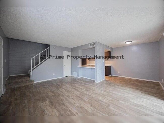 Photo - 5440 W Belleview St