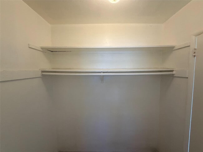 Photo - 1723 Moffett St Unit 16