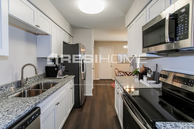Photo - 6608 Wakefield Rd
