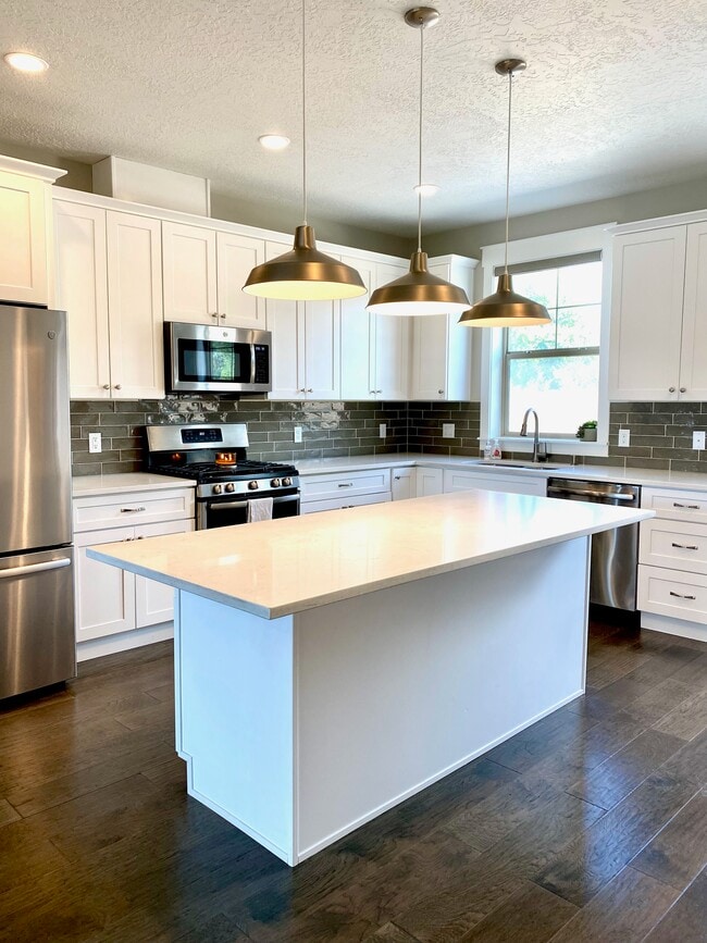 Photo - 10439 S Beetdigger Blvd