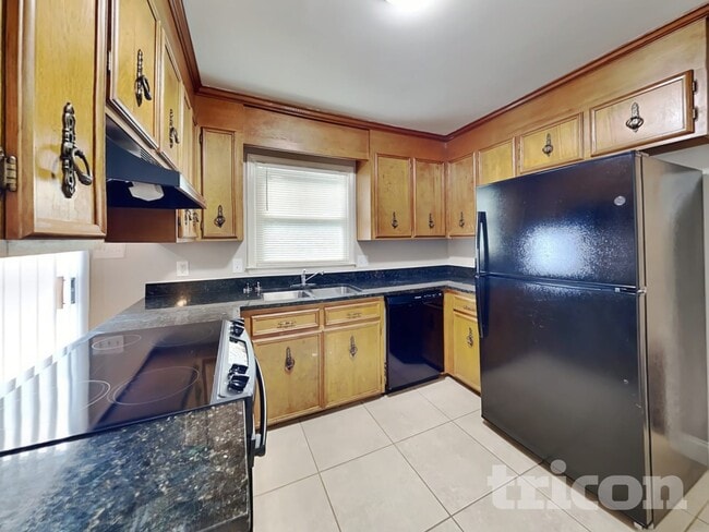 Photo - 14011 Phillips Rd