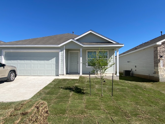 Building Photo - 13727 Barn Door