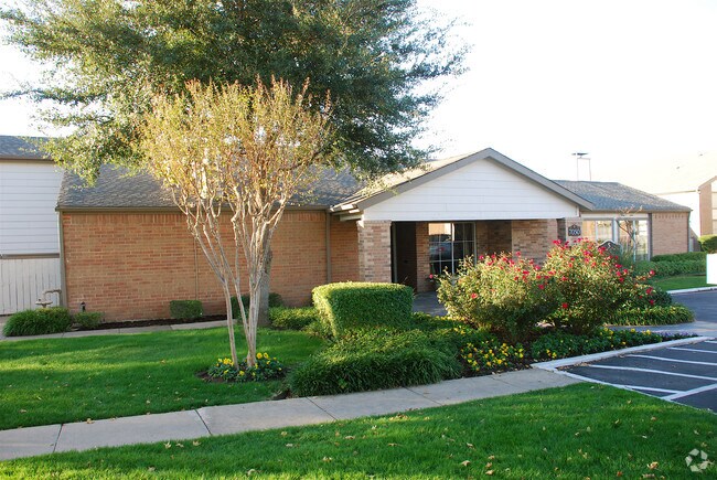 Photo - Alena Apartments