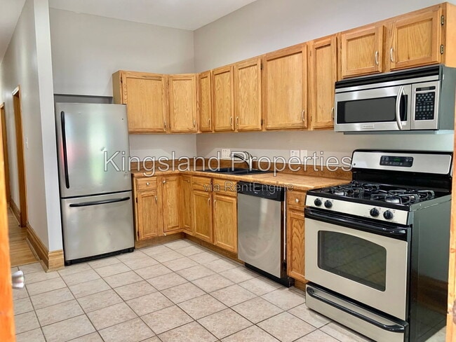 Building Photo - 4068 Flad Ave Unit 1f