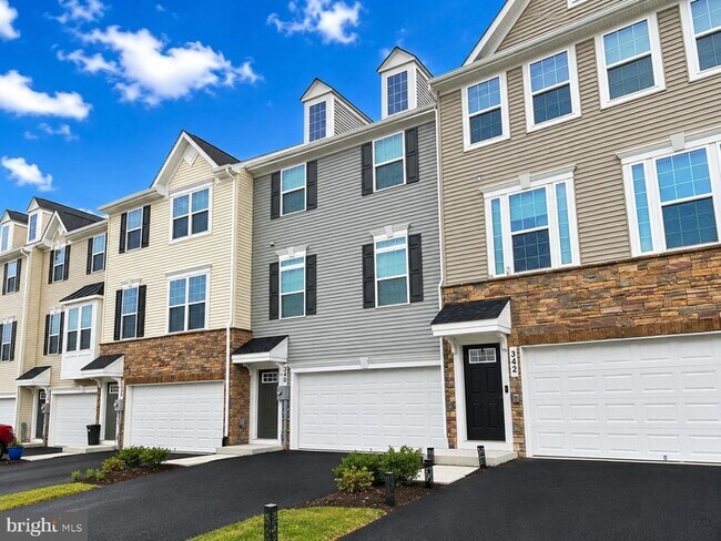 Photo - 340 Paca Gardens Ln