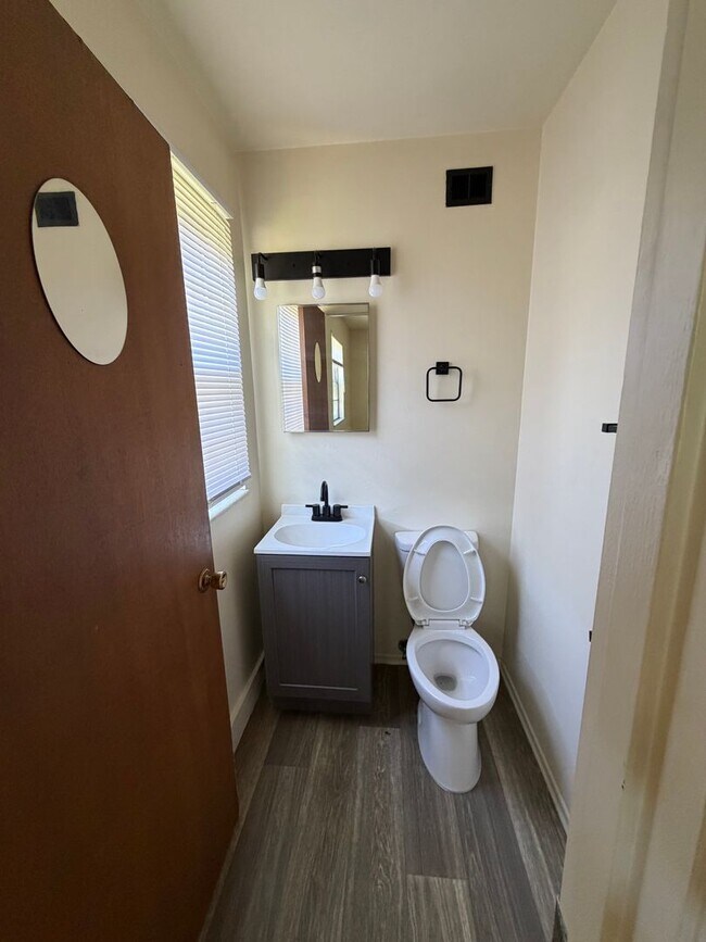 2014 W Woodriver Dr Unit 2