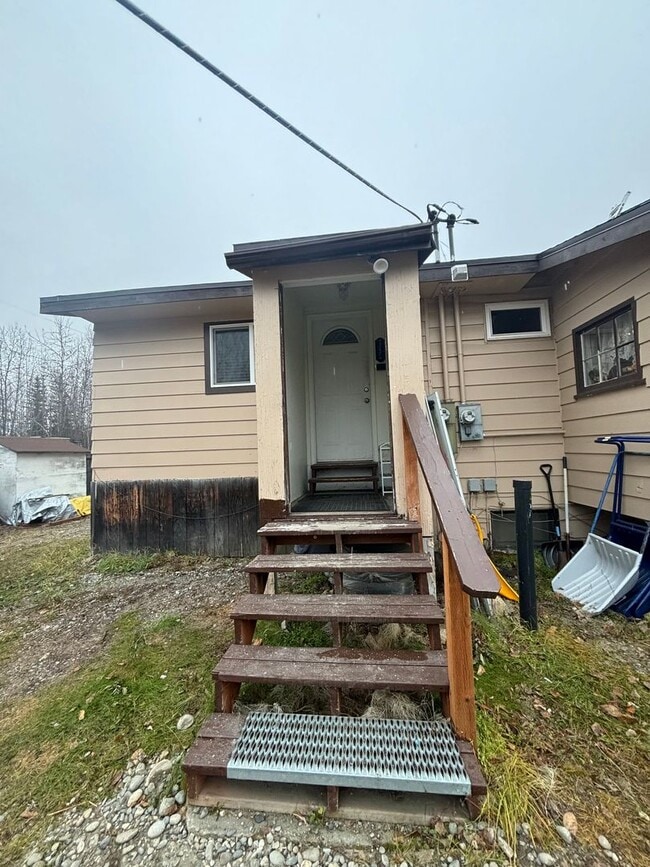 Building Photo - All utilities included 1 bedroom furnished unit / Located in North Pole AK / No pets
