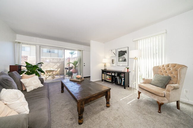 Living Room/Patio
