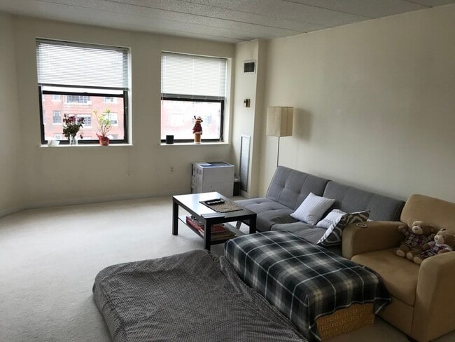 Photo - 1933 Commonwealth Ave Unit 610