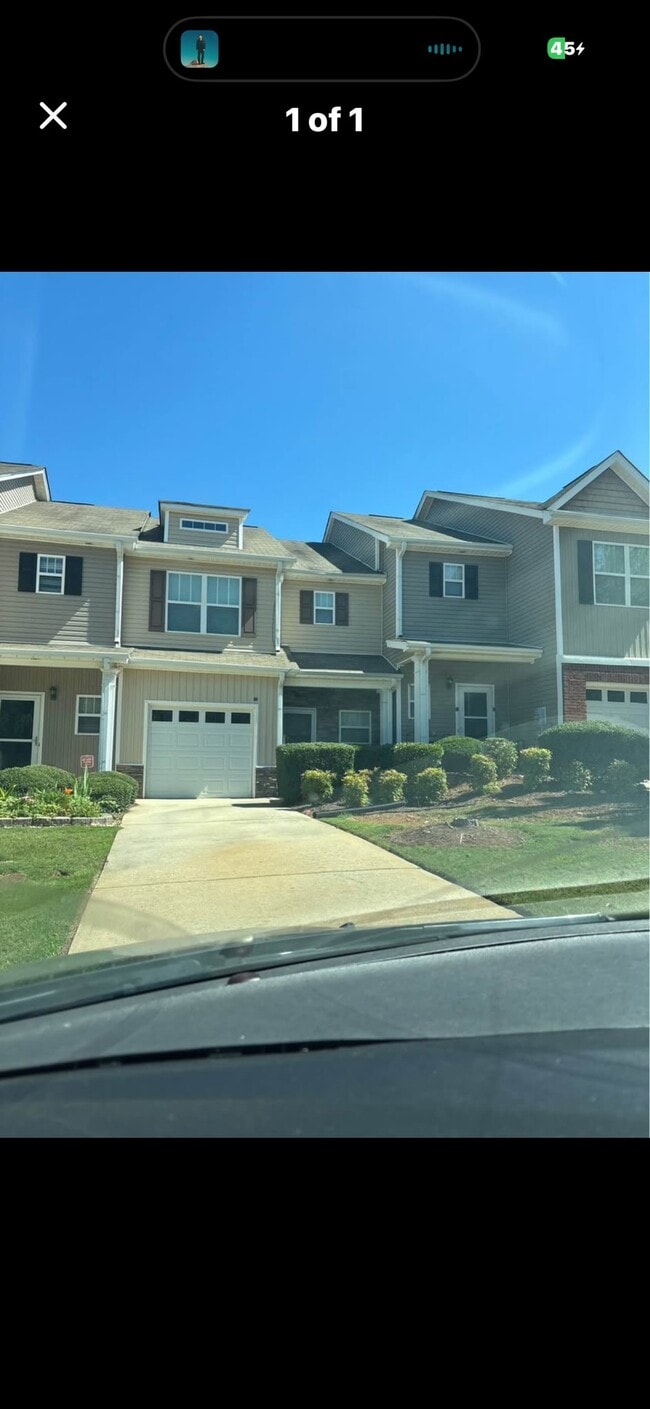 Building Photo - 509 Oakside Pl