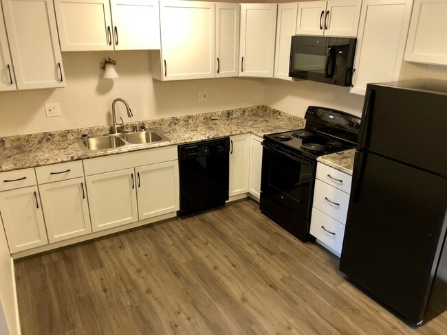 Photo - Wyndham Place Apartments