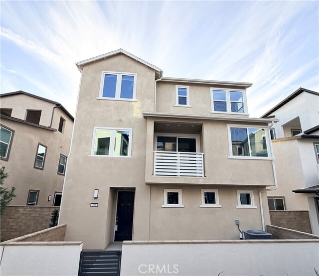 Building Photo - 209 Yerba