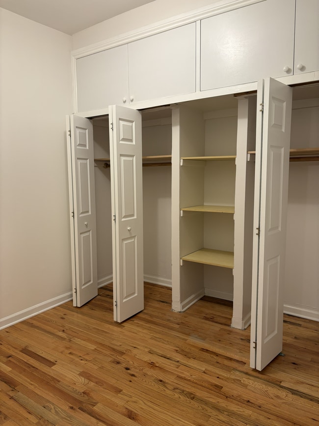 Vestidor - 129 Saint Marks Pl Unidad 2 Floor