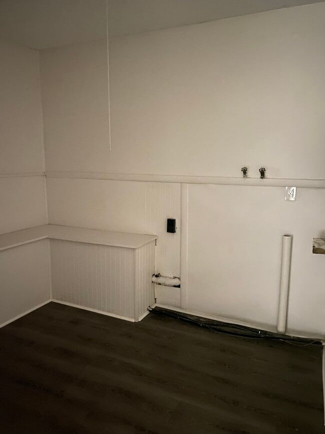 Photo - 325 Rieber Dr