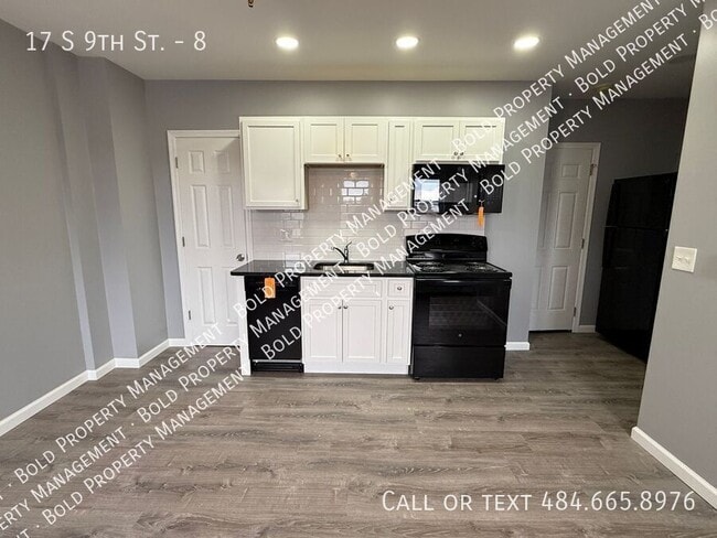 Building Photo - 17 S 9th St Unit 8