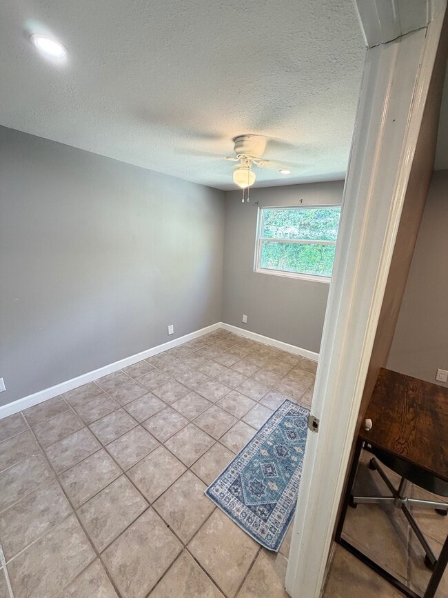 2301 Trelain Dr S Unit 1