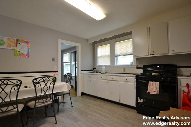 Photo - 6 Portina Rd Unit 2