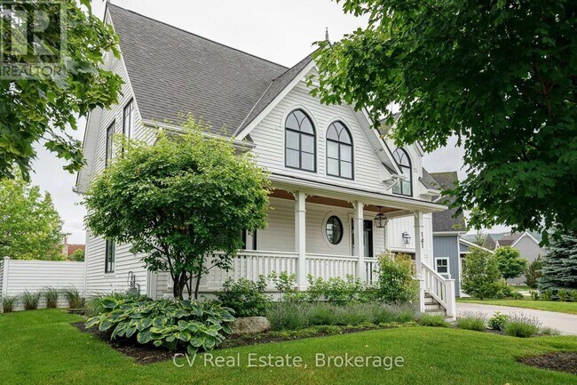 Photo - 141 Snowbridge Way