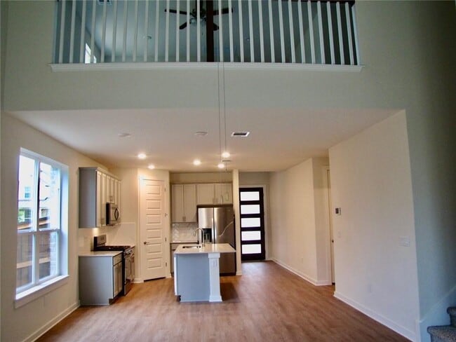 Photo - 2005 Ruger Pass