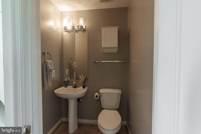 Photo - 8329 Wades Way