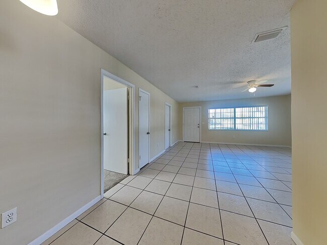 Photo - 4634 S Terry Ave