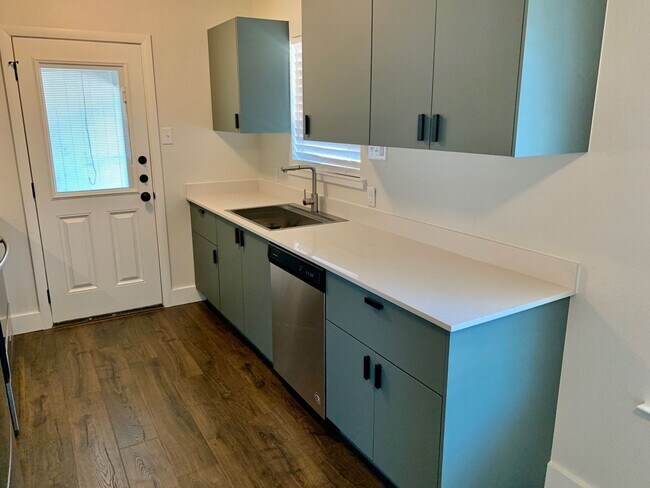 Photo - Remodeled & Stunning 2/1 Duplex in South A...