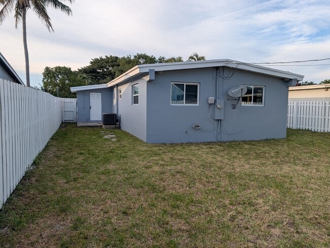 Photo - 2990 NW 7th Ct