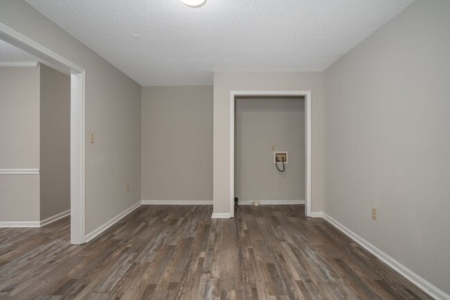 Photo - 1724 Vernon Rd