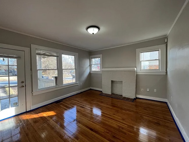 Photo - 218 S Valentine St
